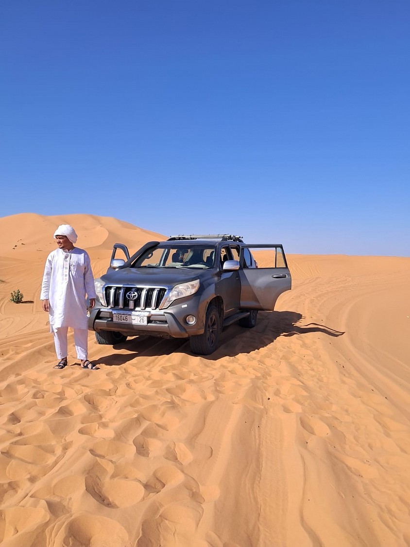 🚙🇲🇦 The road is part of the adventure.  With Hassan safari tours , every road trip is more than just getting from one place to another. It’s about discovering Morocco’s hidden landscapes, meeting local people, stopping for mint tea, sharing stories, and enjoying the freedom of the open road.  From the winding roads of the Atlas Mountains to the endless tracks of the Sahara, we know the roads, the stories, and the places worth stopping for. 🏔️🐪🌴  Private journeys. Real experiences. Morocco from the road.  📍 Hassan safari tours 🧭Hassansafaritours.com 📲 WhatsApp: +212 689531657  Guided by experts, inspired by Morocco. ❤️🇲🇦  #hassansafaritours #adventure #MoroccoRoadTrip #morocco In the desert #desert #adventure